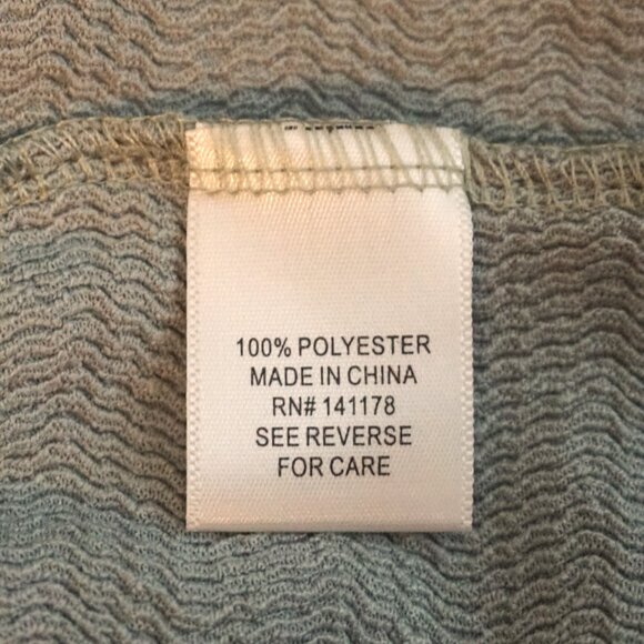 Atelier by Kirious Sage Green V Neck Tiered Babydoll Top Women’s Medium - Picture 7 of 7